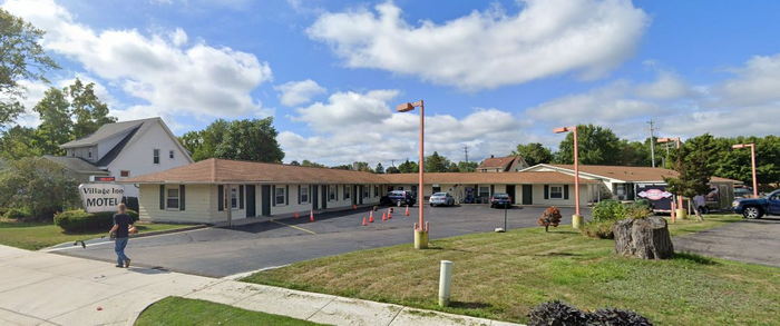 Village Inn Motel & Apts (D&O Motel) - Web Listing